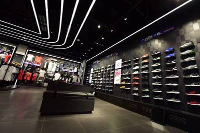 说好的抵制呢？新疆棉事件一月后，耐克零售现状观察