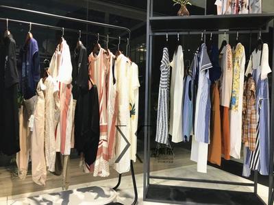 加工衣服在哪里拿货比较多一点？揭秘创业者的热门货源地，开启财富新篇章！